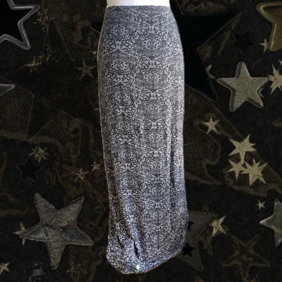 Skirt - Picture 5 of 6